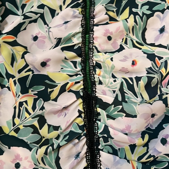 SAYLOR Marine Black and White/ Floral Puff Sleeve Blouse size Small - Picture 5 of 10